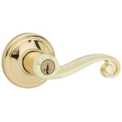 Kwikset SmartKey Lido Polished Brass Entry Lockset KW1 1-3/4 In.